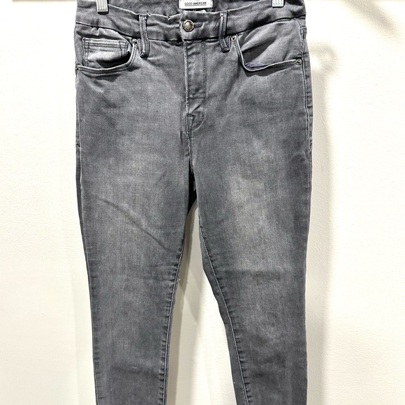 Good American Good Legs Crop Grey Size 8/29 - Picture 2 of 6